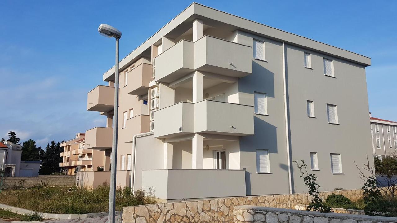 Apartment Dream Novalja Eksteriør bilde